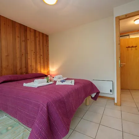 Sainte-foy-l'argentiere Sleeps 4 Appartamento